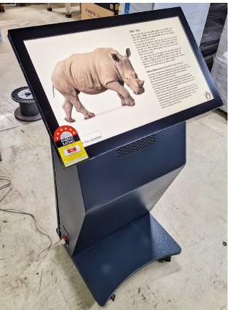 Interactive Kiosk with 32” Screen