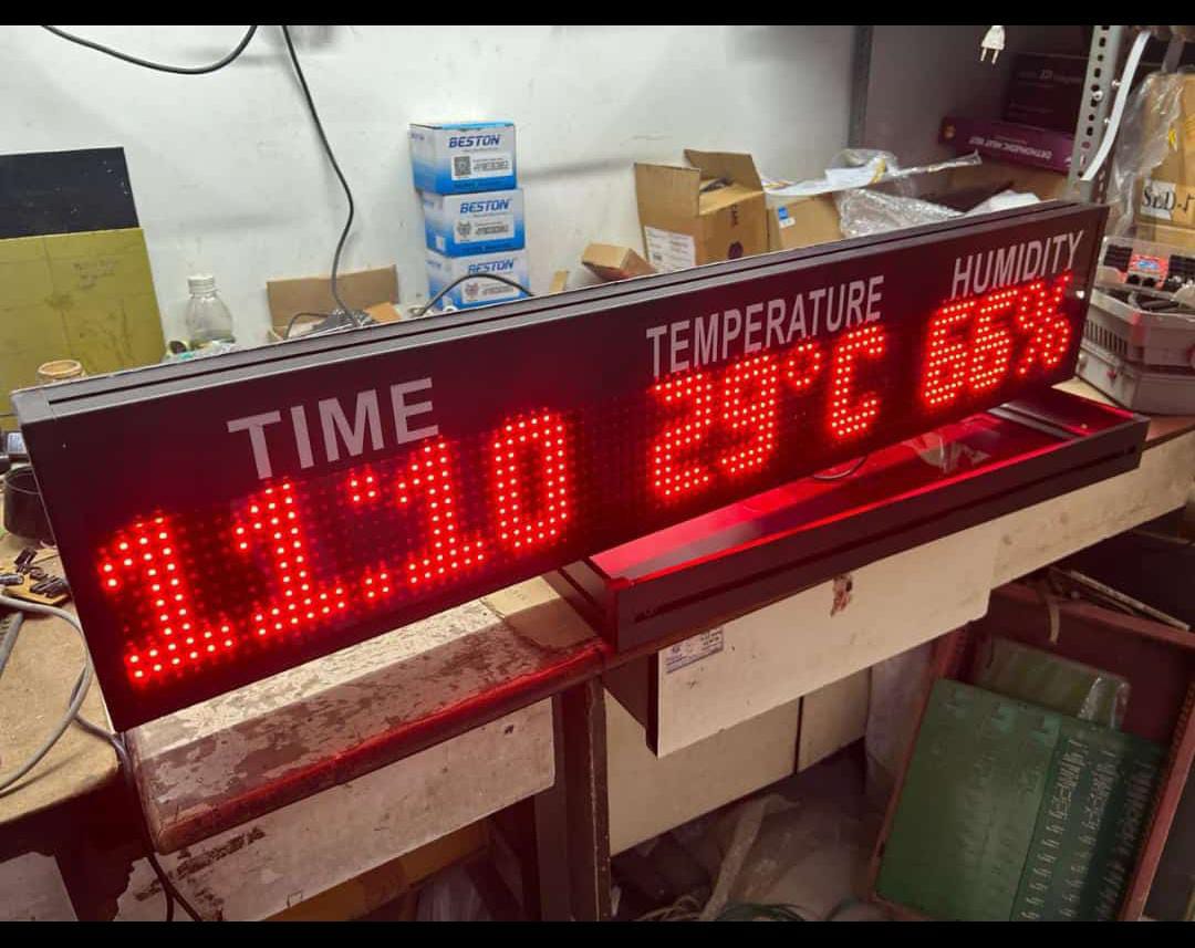 LED Temperature Humidity Clock