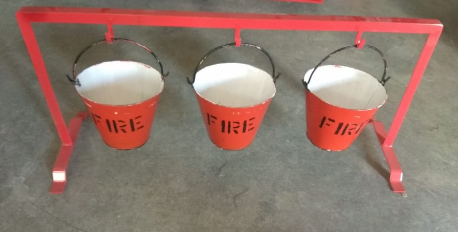 Fire Bucket Stand for 3 Bucket