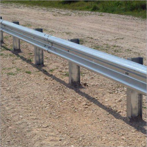 Metal Beam Crash Barrier 2 mm Galvanized Post 1500 mm