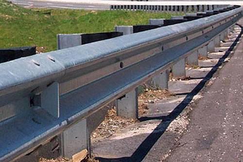 Metal Beam Crash Barrier 3 mm Galvanized Post 1800 mm
