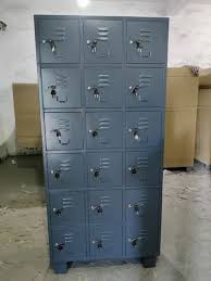 Mobile Lockers for 18 Locks