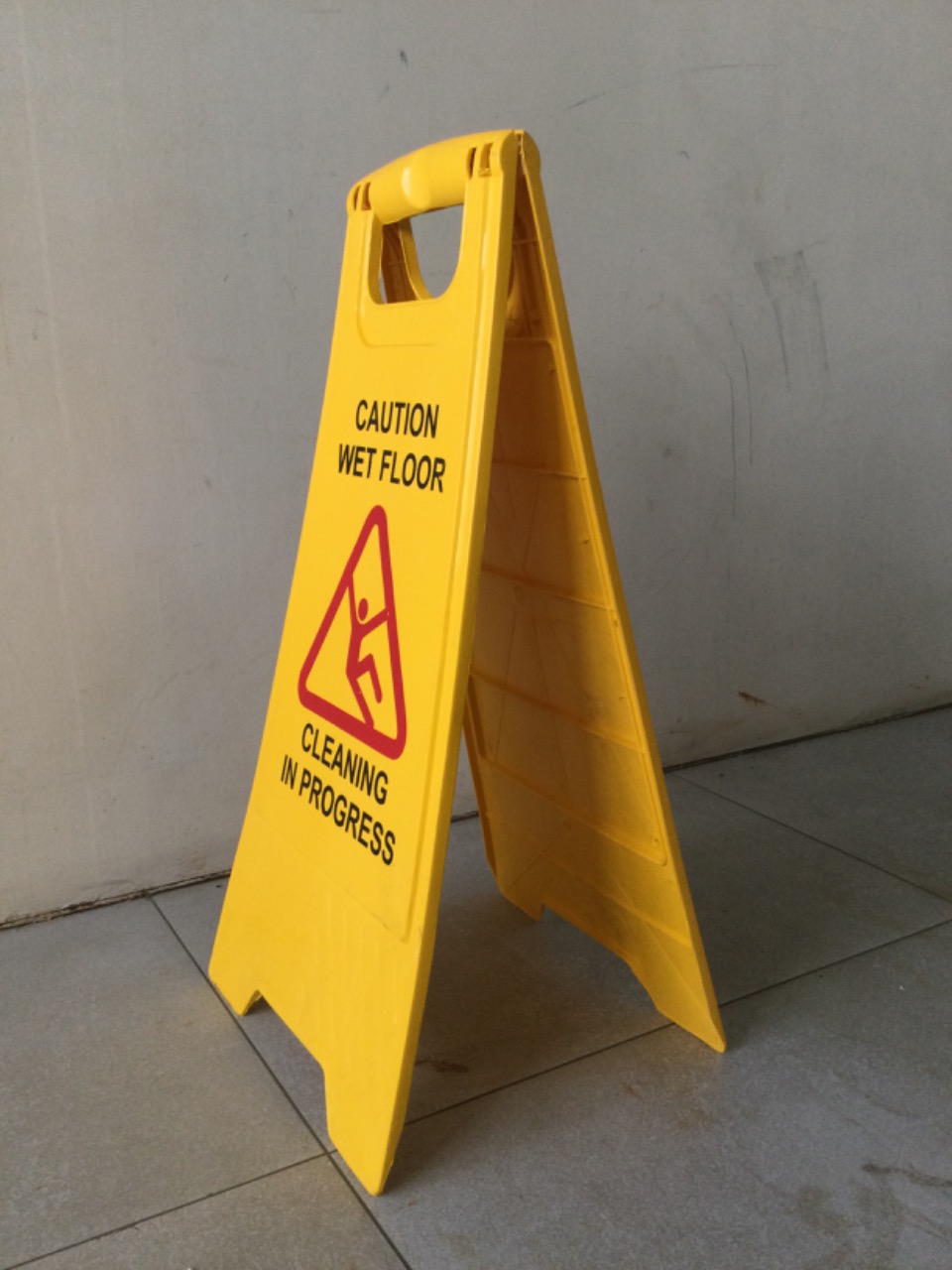 KTI Floor Message Board Wet Floor Cleaning Progress