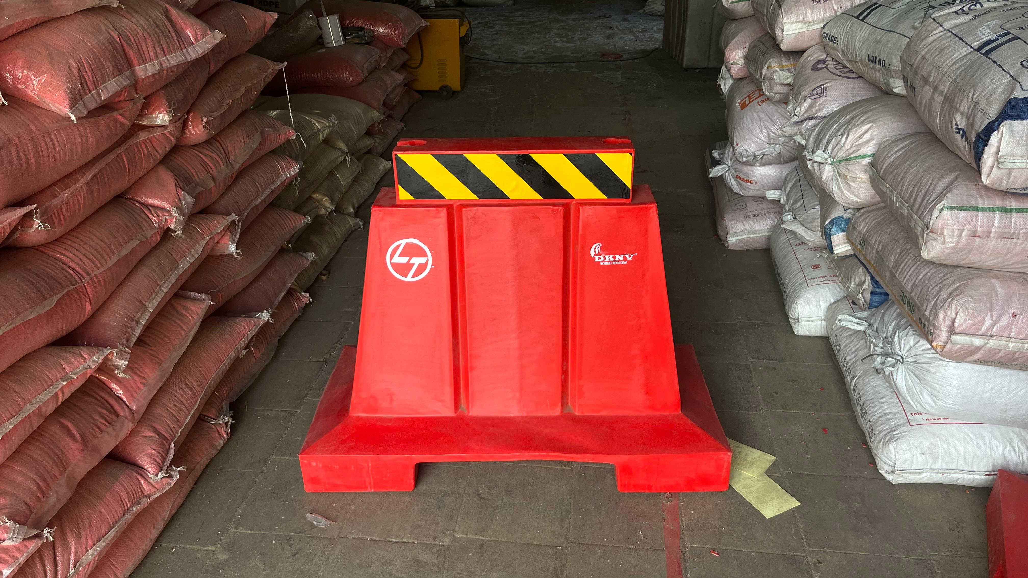 Road Barrier 1 Meter Plastic