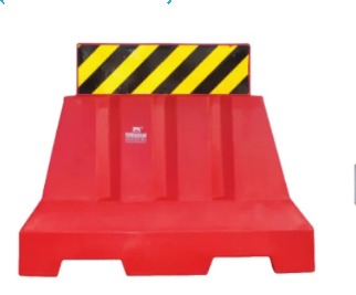 Water Filled Road Barrier 1000 L X 500 W X800 H