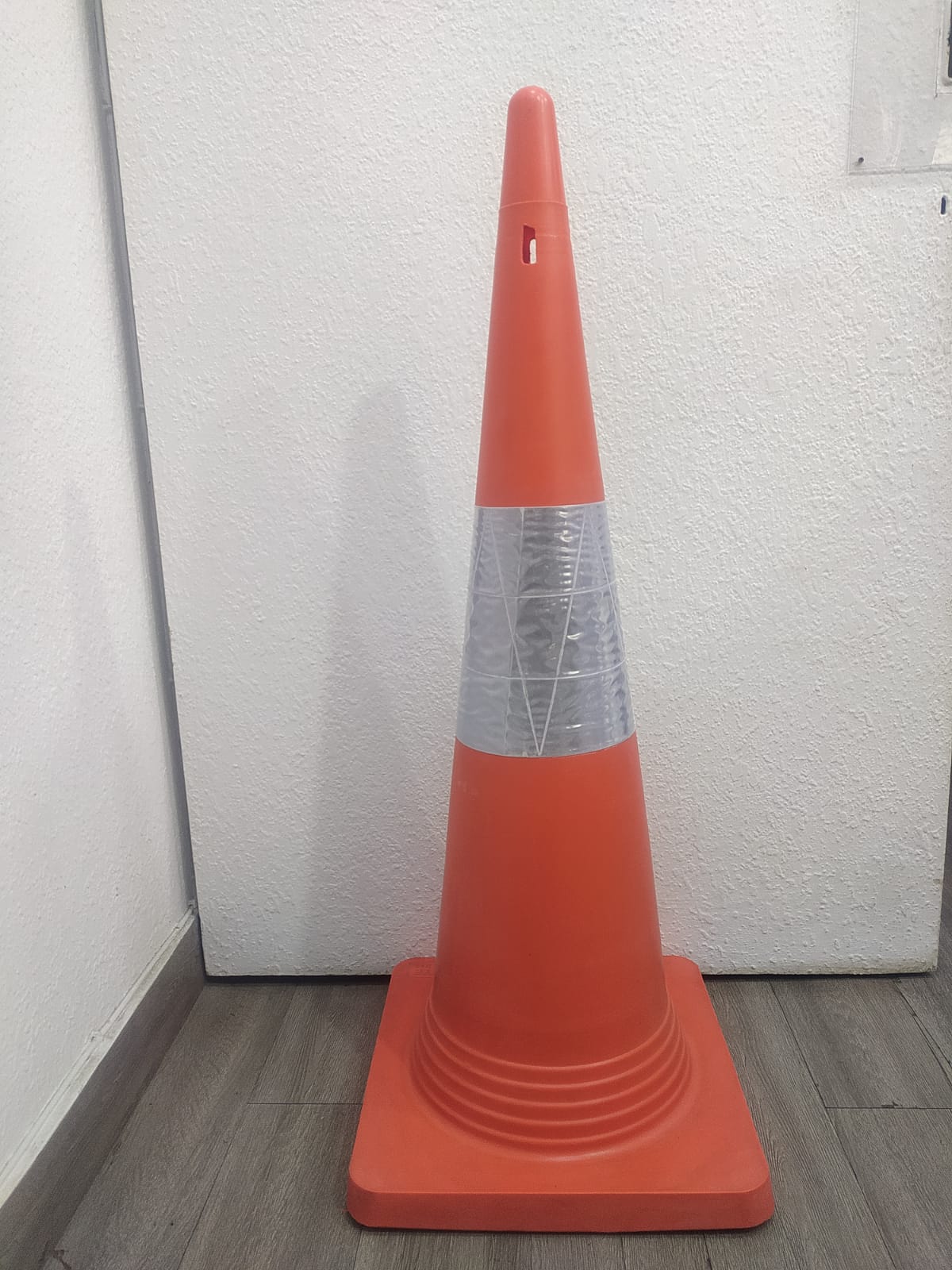 Safety Cone Darkeye DA 814