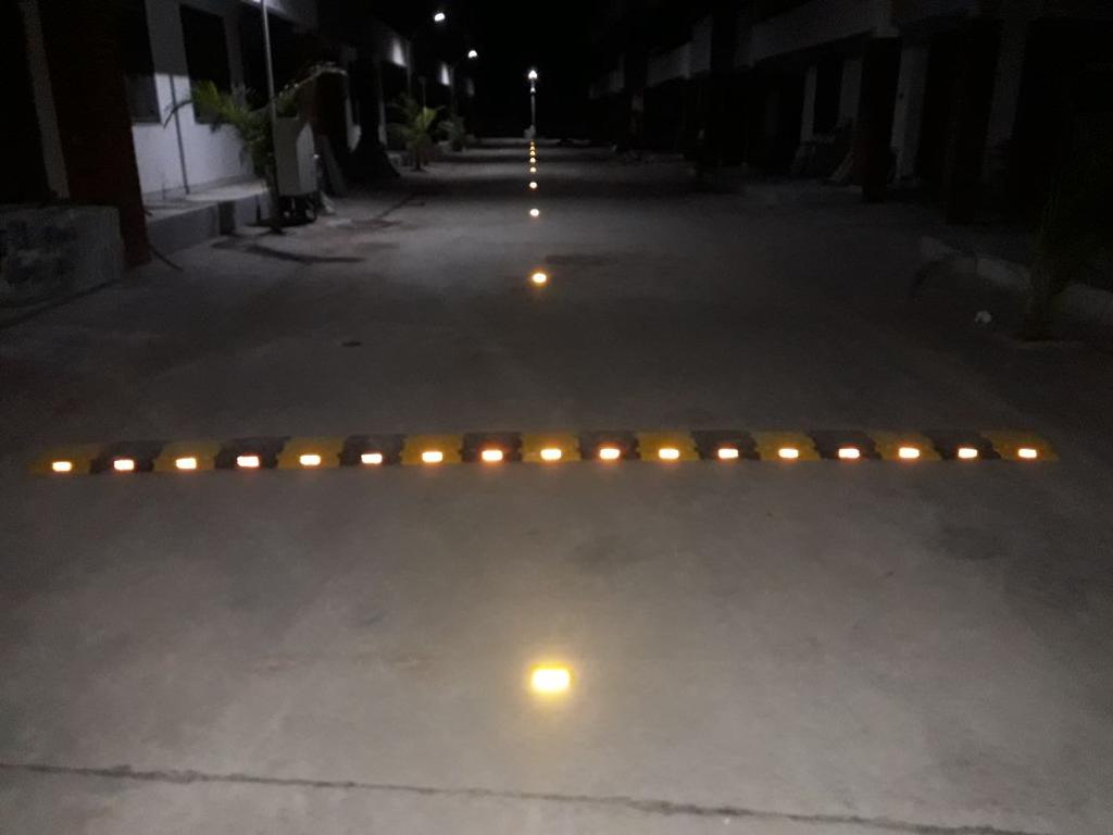 KTI Plastic Speed Breaker L 250 X W 350 X H 50 mm