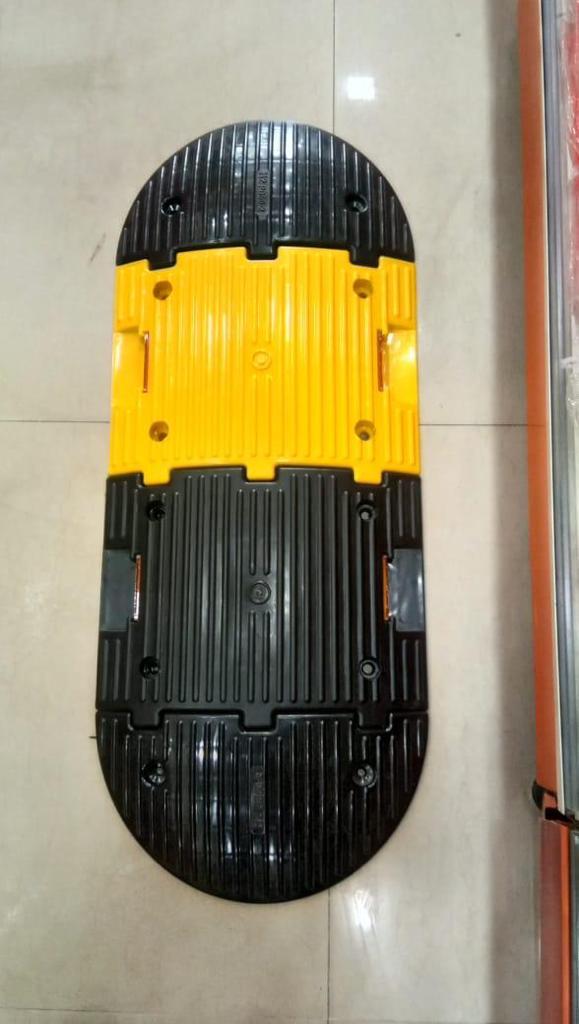 KTI Plastic Speed Breaker L 250 X W 350 X H 50 mm